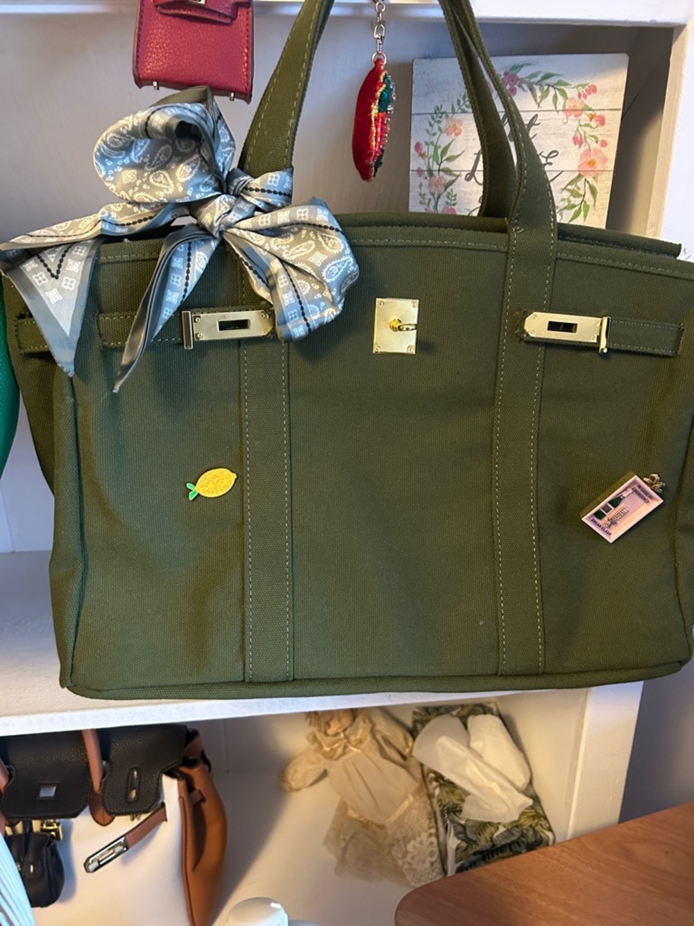 Elegant Green Boat and Tote Bag with Scarf Accent - Picture 9 of 11